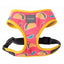 Peitoral respirável para cães FuzzYard Hey Esse (tamanho XL)