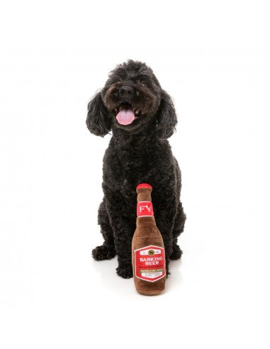 Peluche para cães FuzzYard Barking Beer em forma de garrafa de cerveja