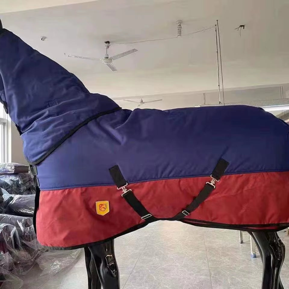 Manta de inverno impermeável para cavalo com capuz